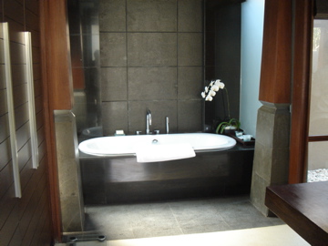 kayana_Bathroom
