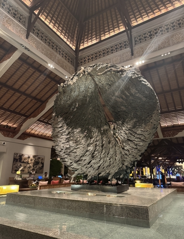 ビーチにプールにショッピングに-2